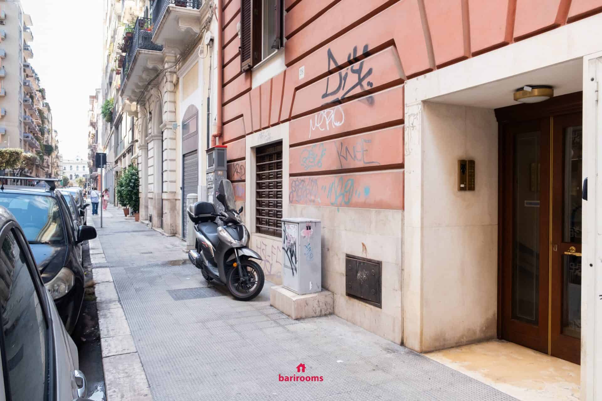 Via Marcello Celentano a Bari, ingresso appartamento Maison 30