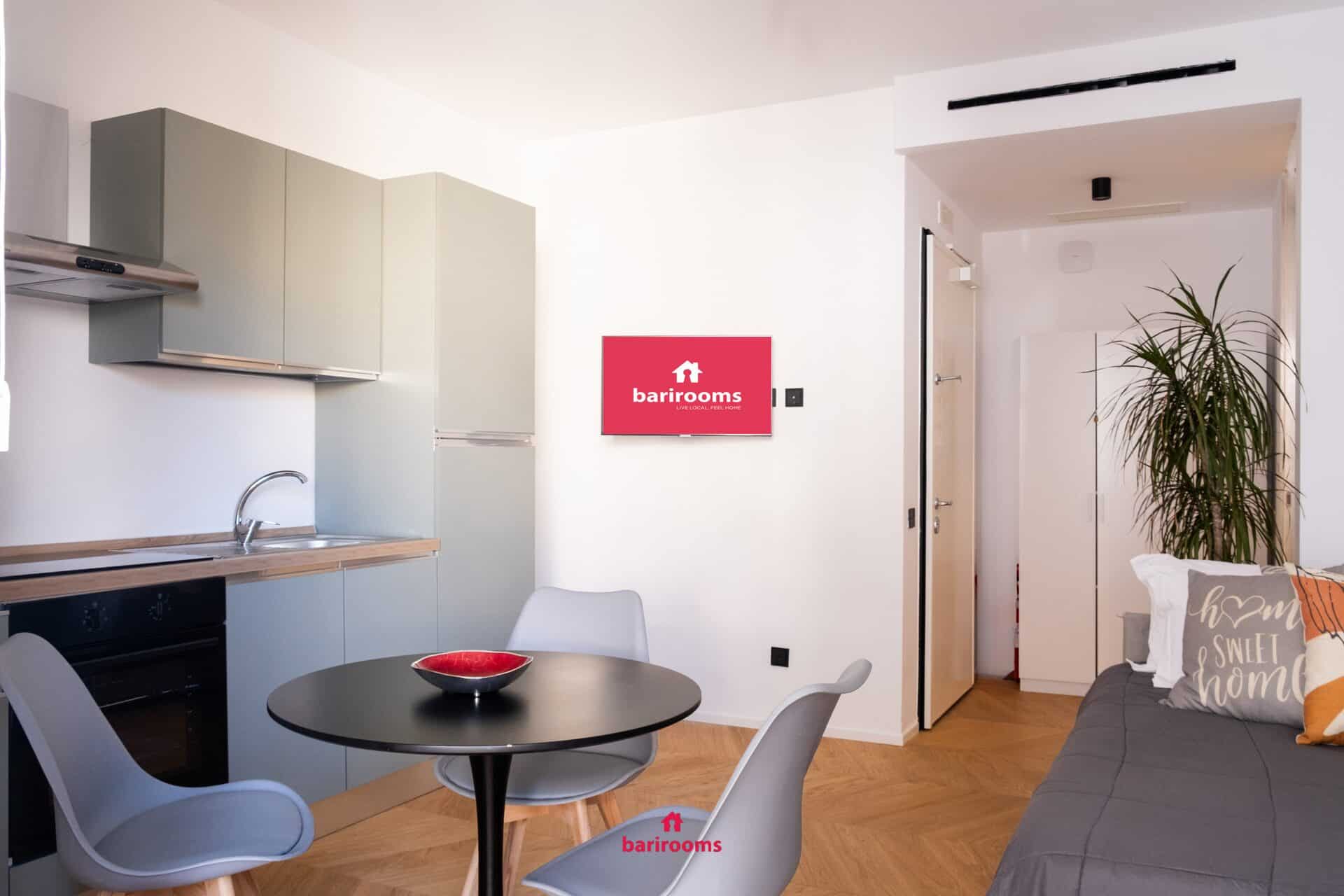 Cucina e zona pranzo, appartamento Metropole nel centro di Bari